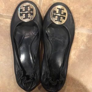 Black Tory Burch Flats with gold emblem